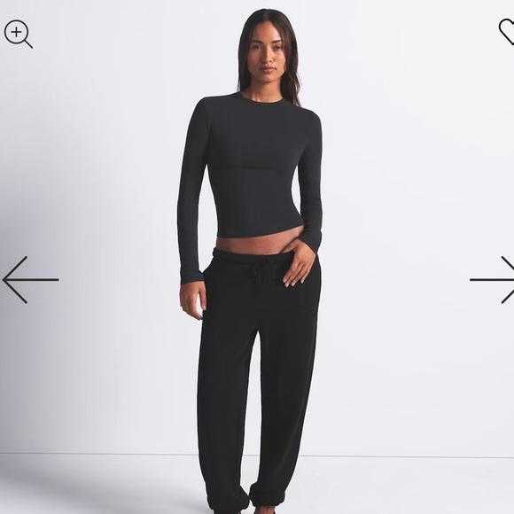 SKIMS Tops - SKIMS Black Long Sleeve Top